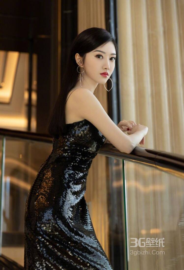 如何用一支笔玩哭自己：用一支笔如何在创作中释放情感泪水